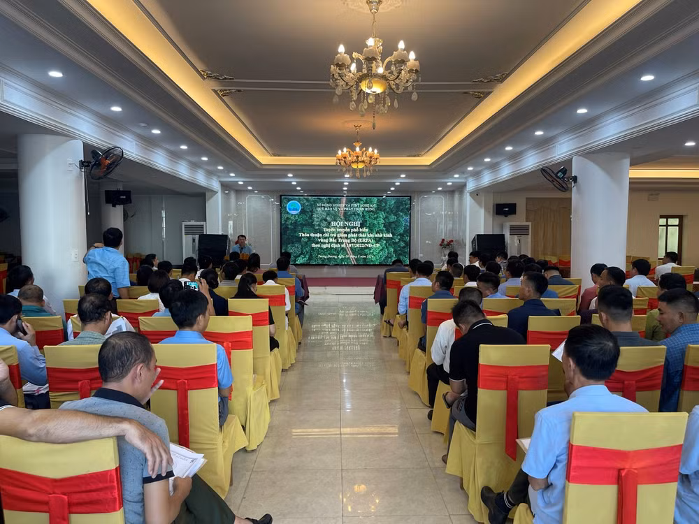 Hội nghị tập huấn tuyên truyền phổ biến về ERPA tại địa bàn huyện Tương Dương.