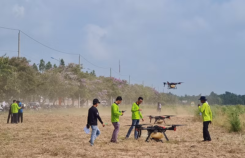 Mỗi đội có 30 phút thi triển kỹ năng “bay”.