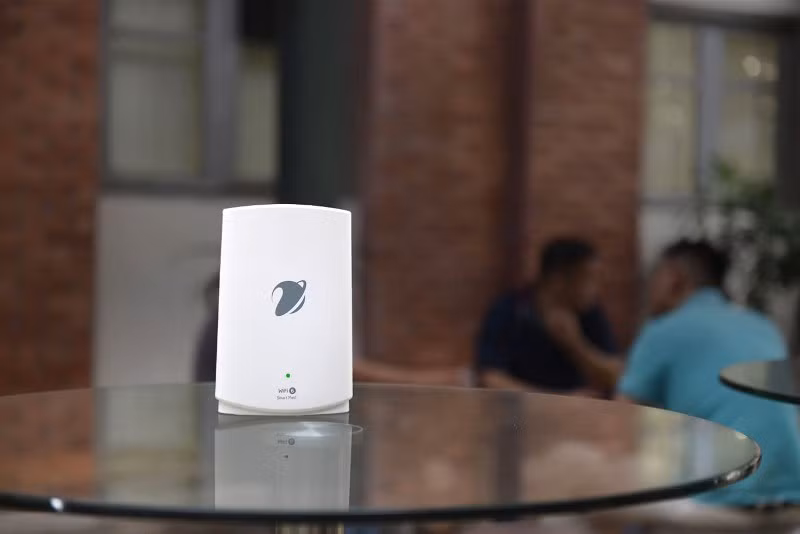 Wifi Mesh 6 của VNPT sở hữu tốc độ kết nối internet đến 3Gbps, 2 băng tần 2,4Ghz và 5GHz 9 (2 dải), độ trễ giảm 50%, khả năng kết nối đến 100 thiết bị đồng thời.