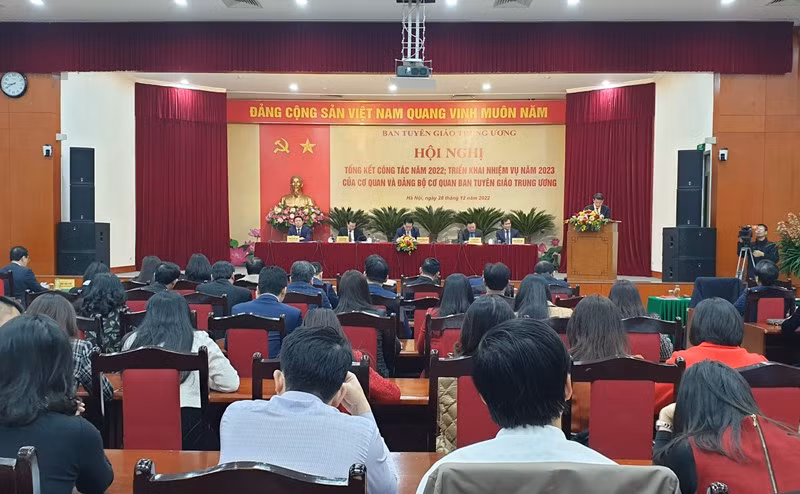 Toàn cảnh hội nghị.