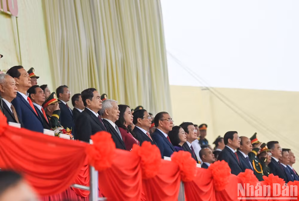 Các đồng chí lãnh đạo, nguyên lãnh đạo Đảng, Nhà nước dự Lễ kỷ niệm 70 năm Chiến thắng Điện Biên Phủ.