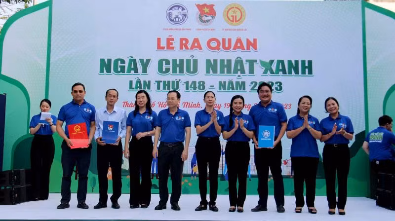 Thành đoàn Thành phố Hồ Chí Minh ký kết với các địa phương về thực hiện công trình thanh niên.