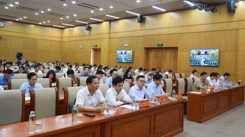 Các đại biểu dự hội nghị.