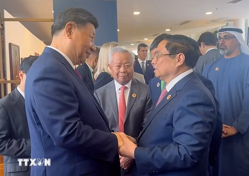 Thủ tướng Phạm Minh Chính gặp Tổng Bí thư, Chủ tịch Trung Quốc Tập Cận Bình.