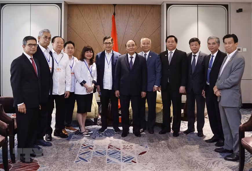 [Ảnh] Hoạt động của Chủ tịch nước Nguyễn Xuân Phúc tại Indonesia ảnh 1