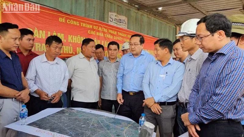 Lãnh đạo tỉnh Long An kiểm tra tiến độ thi công trục động lực Đức Hòa kết nối các đường tỉnh 822, 823, 823B và 825 với Thành phố Hồ Chí Minh.