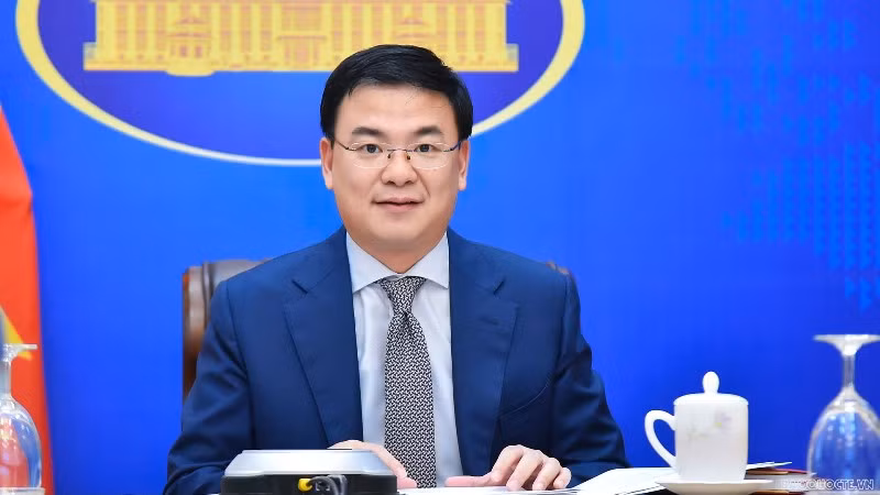 Thứ trưởng Ngoại giao, Chủ nhiệm Ủy ban Nhà nước về người Việt Nam ở nước ngoài Phạm Quang Hiệu.