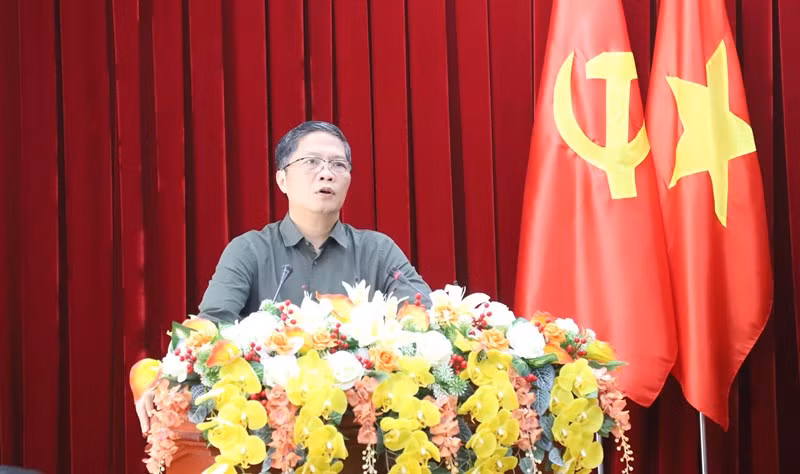 Trưởng Ban Kinh tế Trung ương Trần Tuấn Anh phát biểu tại buổi làm việc.