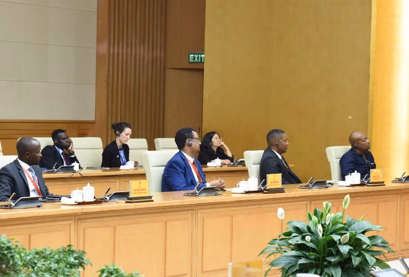 Đoàn Tổ chức phát triển hệ thống lương thực thực phẩm châu Phi tại buổi tiếp.