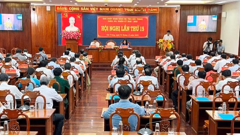 Quang cảnh Hội nghị Ban Chấp hành Đảng bộ tỉnh Sóc Trăng lần thứ 15. 
