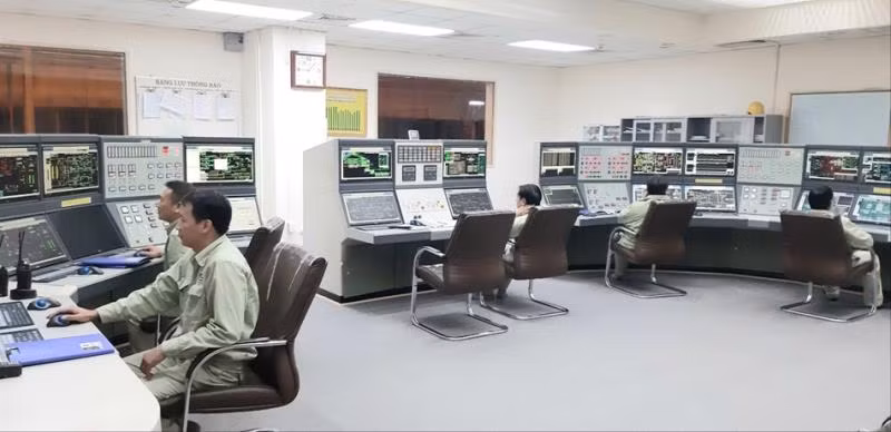Công nhân vận hành có thể học, tra cứu tài liệu trên phần mềm E-learning.