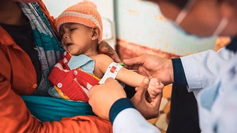 Trẻ em suy dinh dưỡng tại Việt Nam là vấn đề cần được quan tâm.