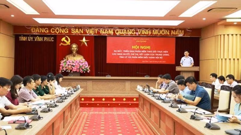Triển khai phần mềm theo dõi công việc của các cơ quan Đảng tại Vĩnh Phúc.
