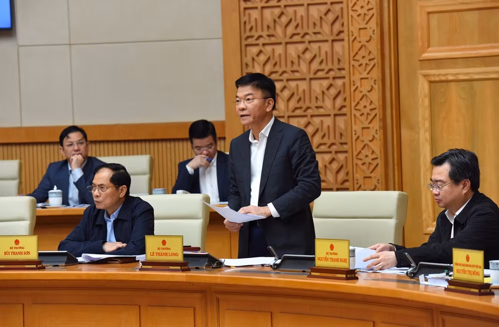 Bộ trưởng Tư pháp Lê Thành Long phát biểu.