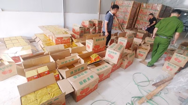 Tang vật vụ án.