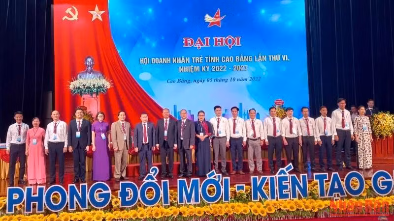 Ủy ban Hội Doanh nhân trẻ tỉnh Cao Bằng khóa 6 ra mắt đại hội. 