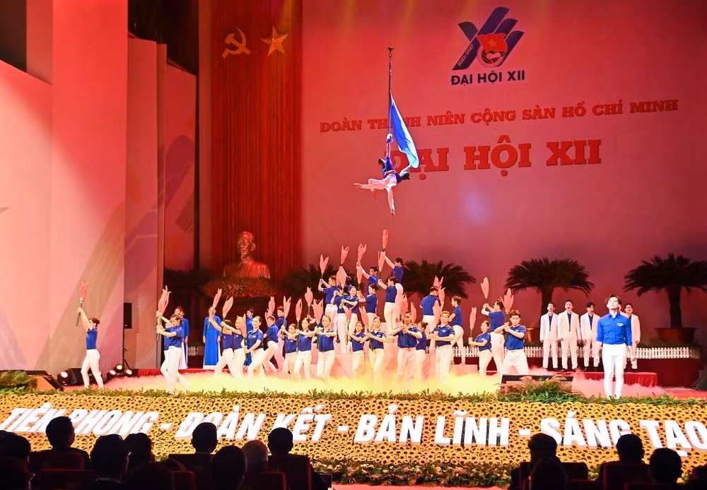 Chương trình nghệ thuật chào mừng đại hội.
