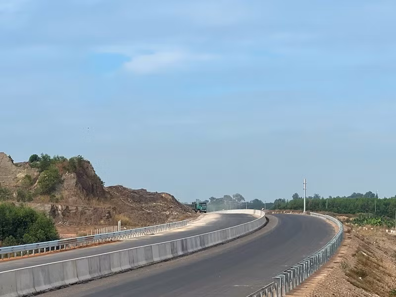 Giải quyết các đường găng trên tuyến.