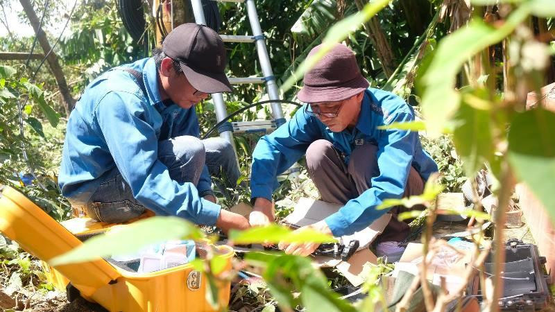 Hàn cáp quang, ứng cứu BTS mất liên lạc tại Quảng Nam.