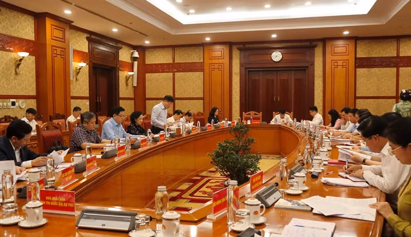 Quang cảnh hội nghị giao ban.