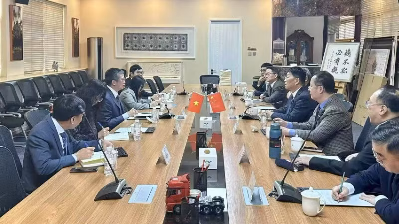 Toàn cảnh cuộc làm việc.