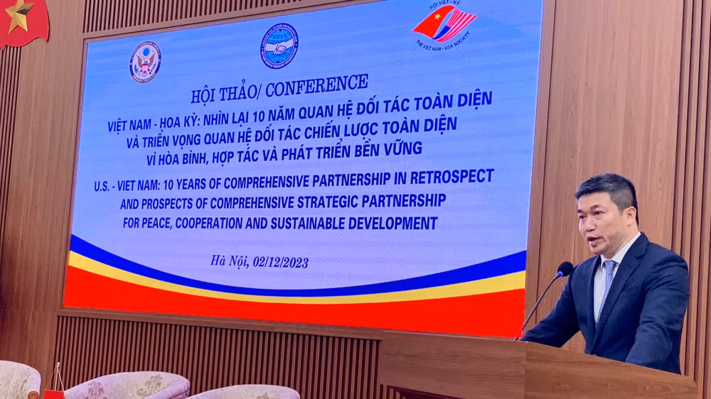 Chủ tịch VUFO Phan Anh Sơn phát biểu ý kiến khai mạc sự kiện.