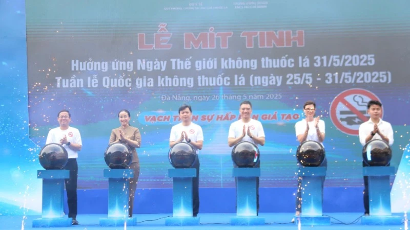 Nghi thức phát động hưởng ứng Ngày thế giới không thuốc lá (31/5) và Tuần lễ Quốc gia không thuốc lá (25/5-31/5) tại Đà Nẵng sáng 26/5.