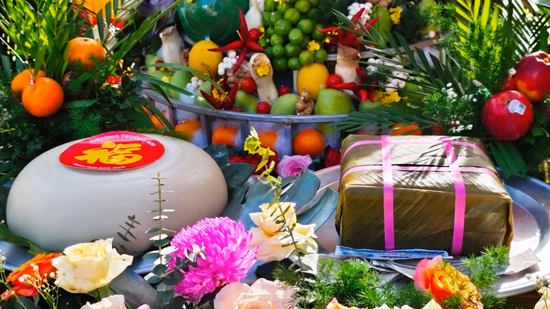 Lễ vật đặc trưng tại Lễ hội bánh chưng, bánh giầy.