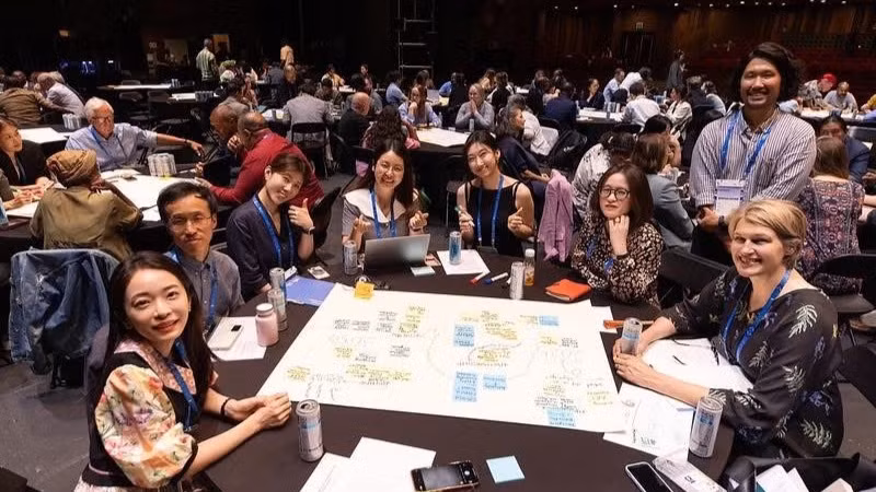 Các đại biểu đến từ các quốc gia tham gia Hội nghị. Các đại biểu đến từ các quốc gia tham gia Hội nghị.