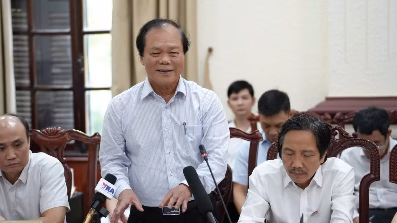 Giáo sư, Tiến sĩ Phan Trung Lý, nguyên Chủ nhiệm Ủy ban Pháp luật của Quốc hội phát biểu tại hội nghị. Ảnh: TH.