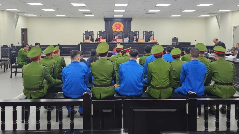 Phiên tòa xét xử vụ án mua bán trái phép chất ma túy tại Tòa án nhân dân thành phố Hà Nội. (Ảnh minh họa KHẢI HOÀN).