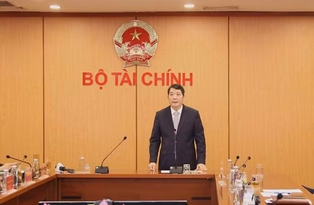 Ông Cao Anh Tuấn phát biểu nhận nhiệm vụ. (Nguồn: Tạp chí Tài chính)