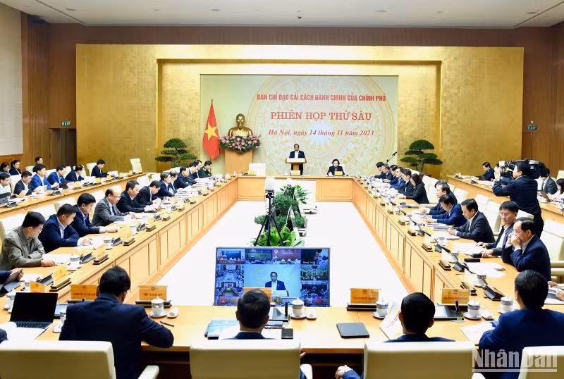 Theo chương trình, phiên họp sẽ đánh giá kết quả thực hiện công tác Cải cách hành chính của 10 tháng năm 2023 (đánh giá, làm rõ những kết quả đạt được, những tồn tại, hạn chế, nguyên nhân, bài học kinh nghiệm), thảo luận phương hướng, nhiệm vụ Cải cách hành chính những tháng cuối năm và những giải pháp khắc phục tồn tại, hạn chế trong triển khai các nhiệm vụ Cải cách hành chính. 