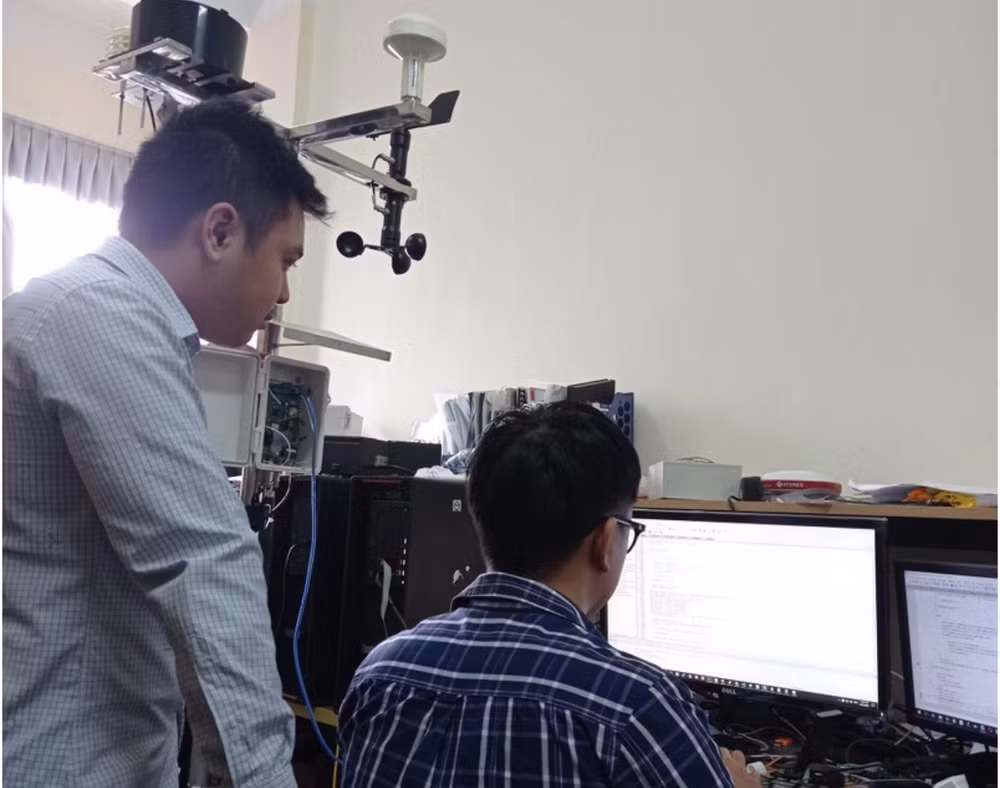 Nghiên cứu phát triển thiết bị đo sét tại Viện Vật lý địa cầu.