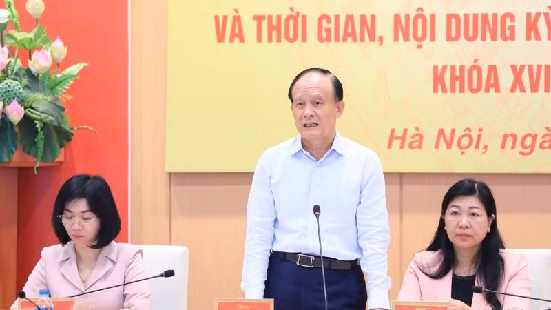 Chủ tịch Hội đồng nhân dân thành phố Hà Nội Nguyễn Ngọc Tuấn chủ trì Hội nghị thống nhất triển khai kế hoạch thi hành Luật Thủ đô.