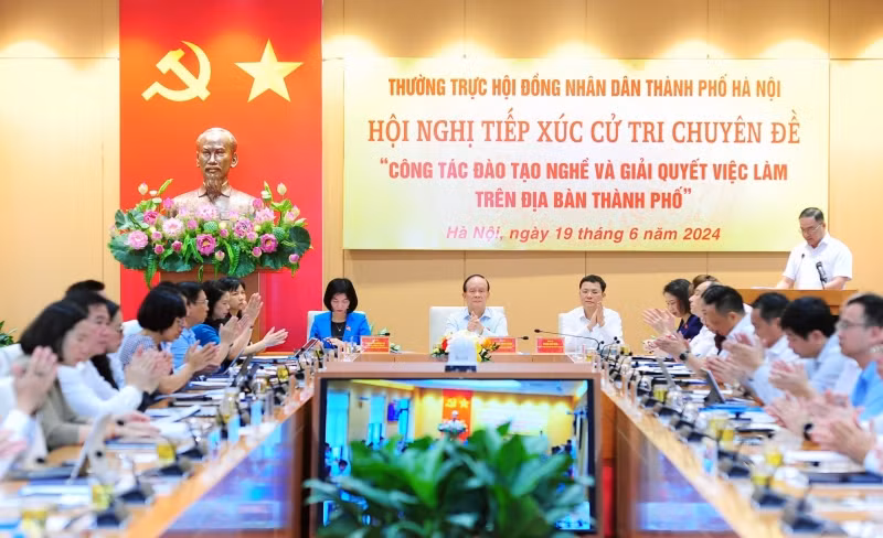 Cử tri có thể gửi ý kiến về đào tạo nghề và giải quyết việc làm qua hình thức trực tuyến.