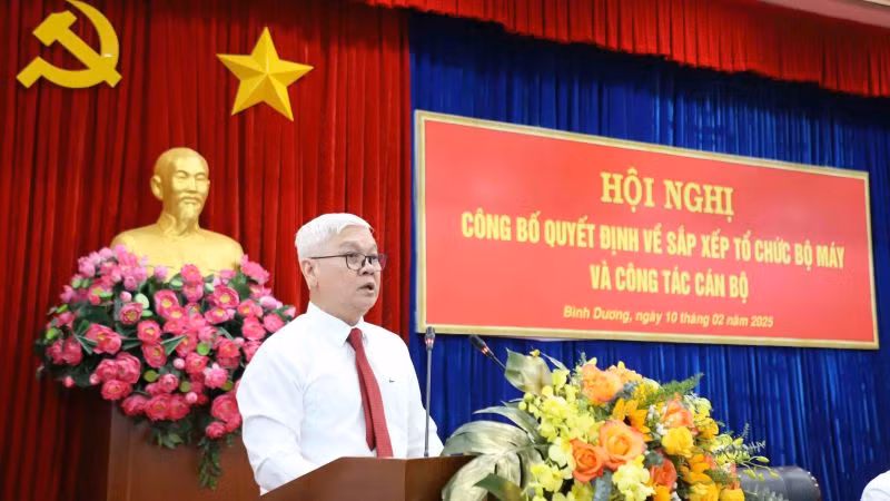 Bí thư Tỉnh ủy Bình Dương Nguyễn Văn Lợi phát biểu ý kiến tại hội nghị. Bí thư Tỉnh ủy Bình Dương Nguyễn Văn Lợi phát biểu ý kiến tại hội nghị.