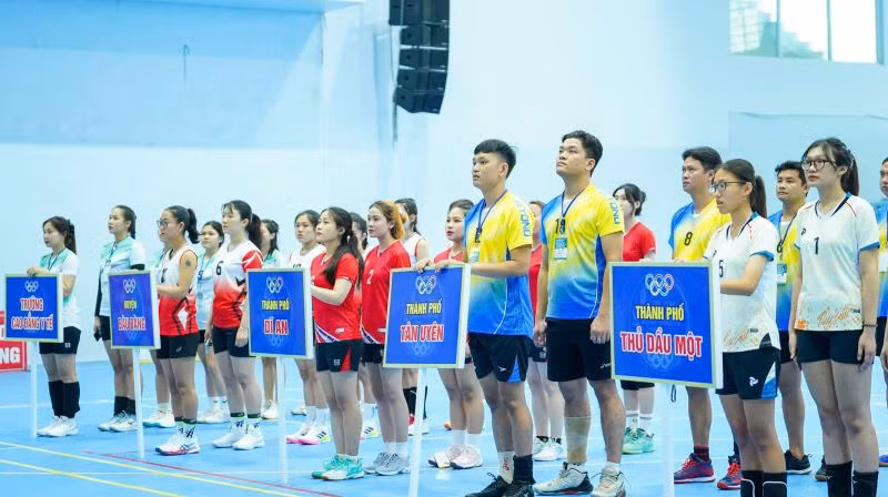 Các đội tham dự Giải vô địch Bóng chuyền nam-nữ tỉnh Bình Dương năm 2025. 
