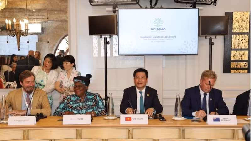 Bộ trưởng Nguyễn Hồng Diên phát biểu tại Hội nghị.