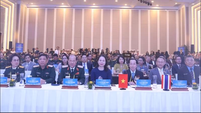 Các đại biểu dự Diễn đàn Doanh nghiệp cựu chiến binh các nước ASEAN.