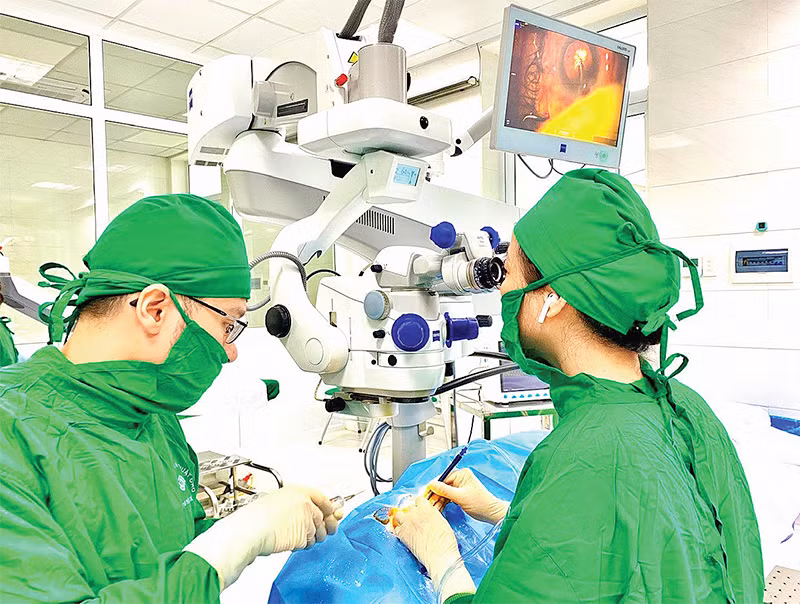 Phẫu thuật mắt tại Bệnh viện Mắt Hải Phòng.