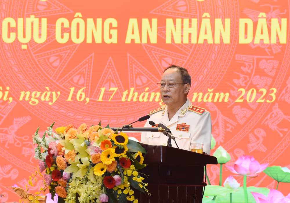 Thượng tướng Lê Quý Vương phát biểu khai mạc Đại hội.