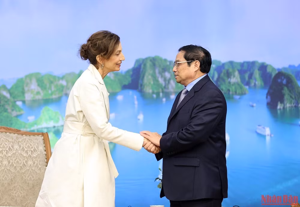 Thủ tướng Chính phủ Phạm Minh Chính đón Tổng Giám đốc Tổ chức Giáo dục, Khoa học và Văn hóa Liên hợp quốc (UNESCO) Audrey Azoulay.