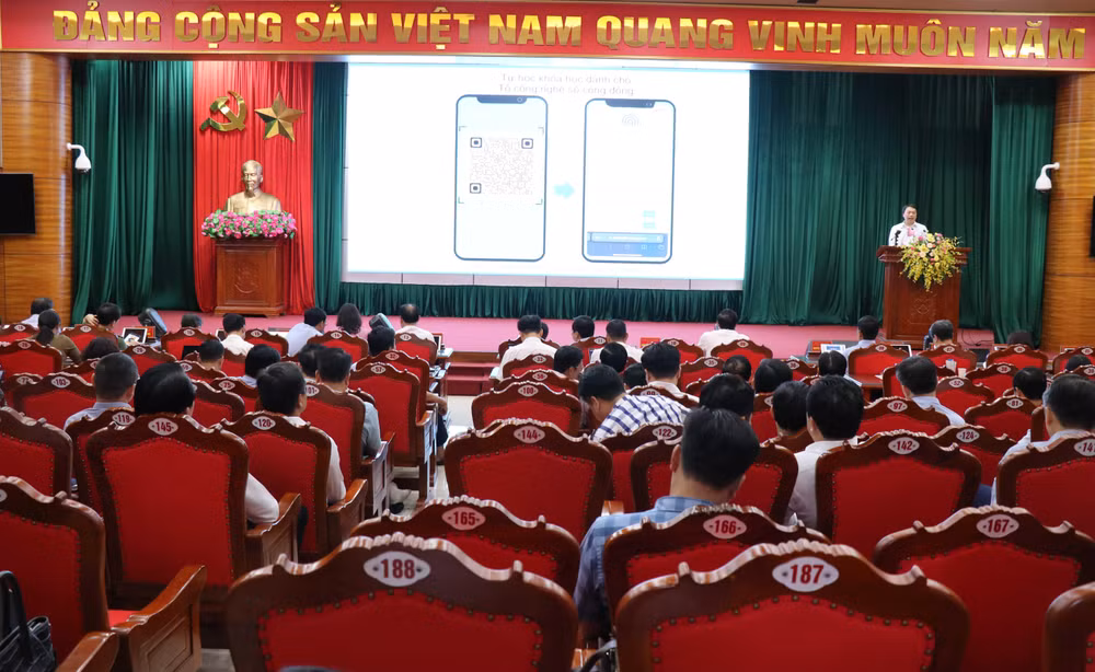 Toàn cảnh Hội nghị.