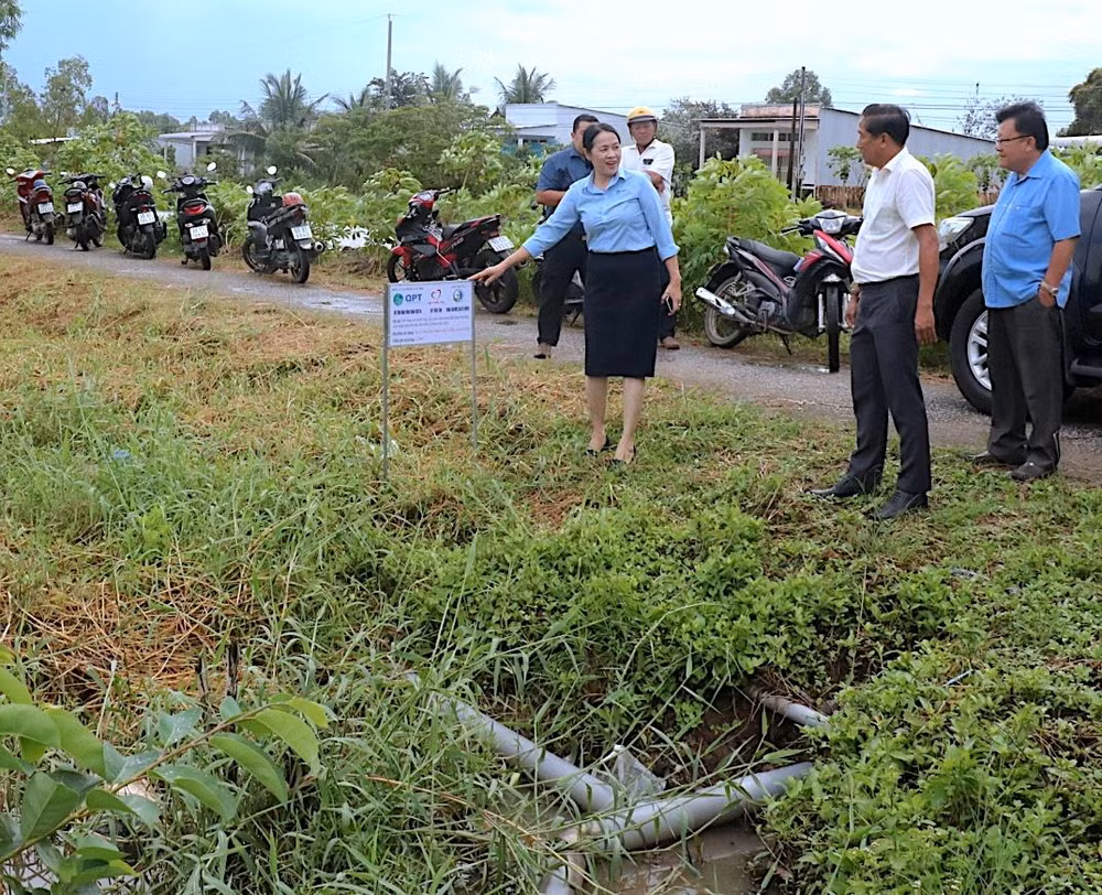 Công trình mở rộng tuyến ống phục vụ nước sinh hoạt vừa hoàn thành ở vùng hạn-mặn Cà Mau.
