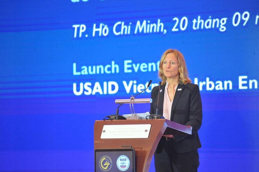 Giám đốc Quốc gia Cơ quan Phát triển Quốc tế Hoa Kỳ tại Việt Nam Aler Grubbs phát biểu tại lễ phát động. (Ảnh: Đại sứ quán Hoa Kỳ)