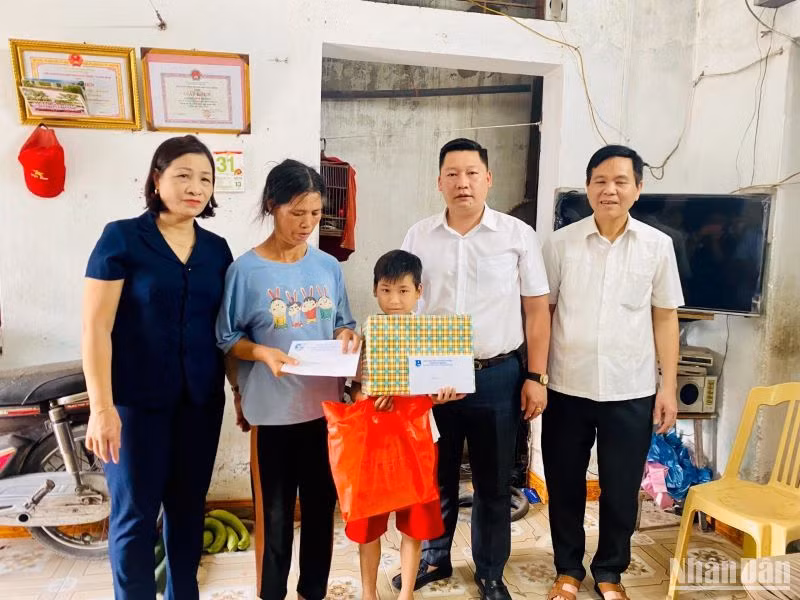 Hàng trăm hoàn cảnh trẻ em mồ côi, có hoàn cảnh đặc biệt khó khăn ở thành phố Thái Bình được hỗ trợ từ Chương trình "Mẹ đỡ đầu".