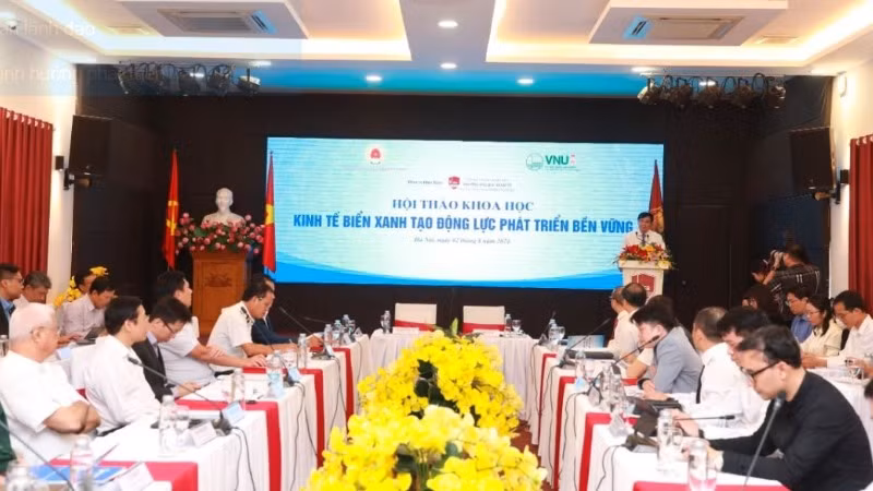 Toàn cảnh Hội thảo khoa học “Kinh tế biển xanh tạo động lực phát triển bền vững” do Ban Tuyên giáo Trung ương chủ trì, phối hợp Trường đại học Kinh tế, Đại học Quốc gia Hà Nội, tổ chức năm 2024. (Ảnh BTC)