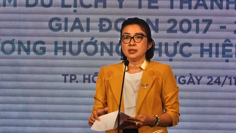 Phó Giám đốc Sở Du lịch Thành phố Hồ Chí Minh Bùi Thị Ngọc Hiếu phát biểu khai mạc hội nghị.