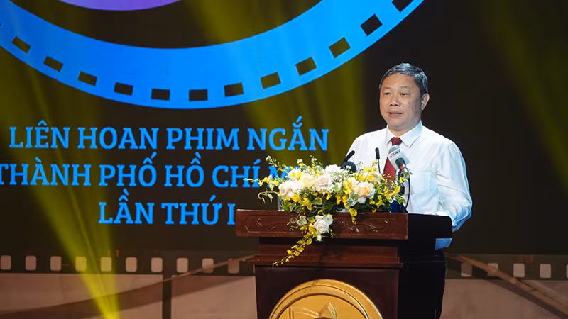 Ông Dương Anh Đức, Phó Chủ tịch Ủy ban nhân dân Thành phố Hồ Chí Minh phát biểu.